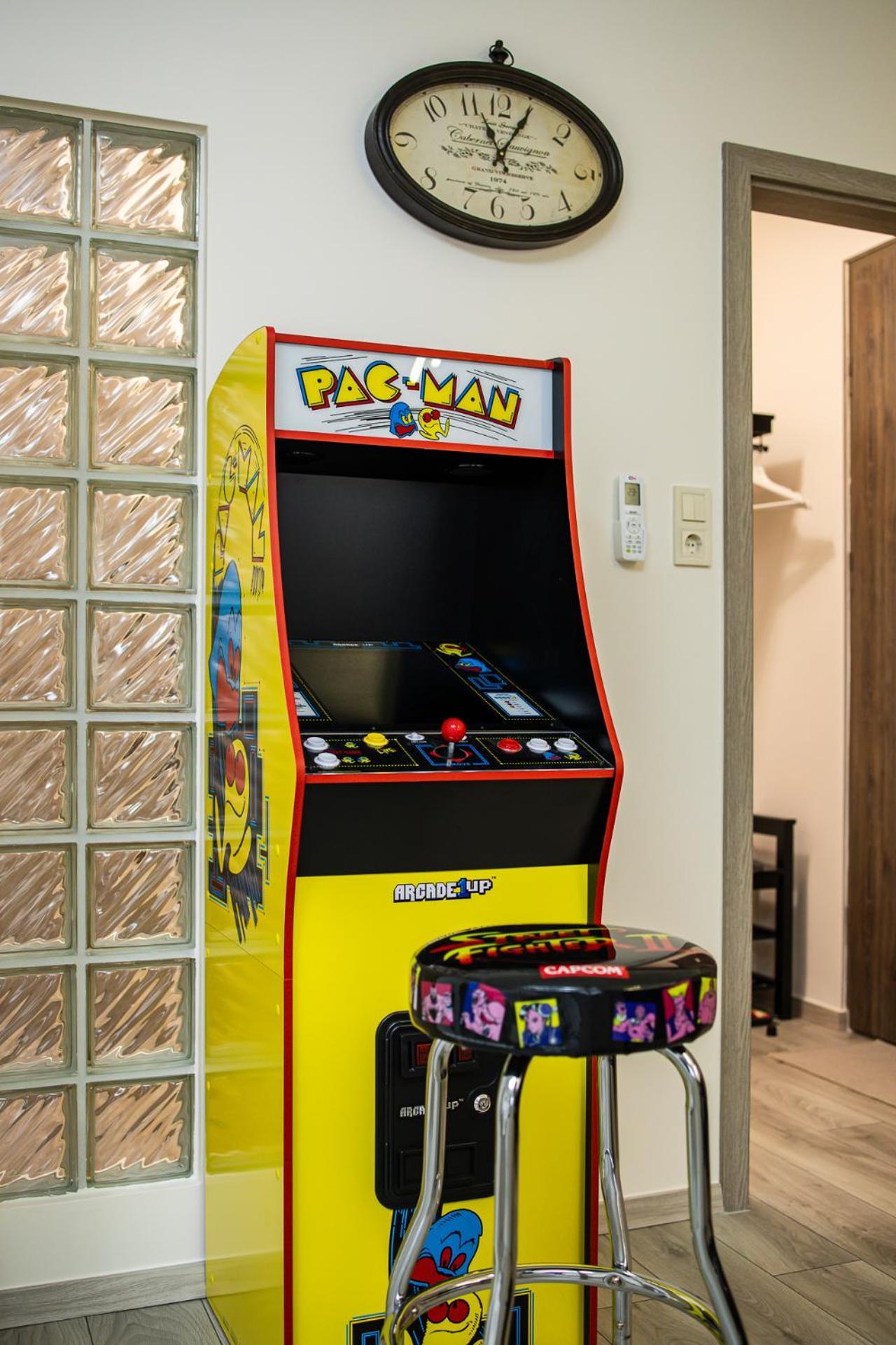 Galaxy Apartement Lift Parking Budapest Bagian luar foto